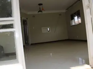 Flat/Apartment to Rent in Avenues