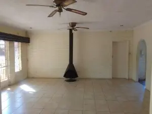 3 Bedroom House to Rent in Highlands
