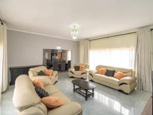 Townhouse/Cluster to Rent in Hogerty Hill