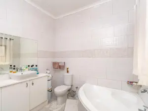 Townhouse/Cluster to Rent in Hogerty Hill