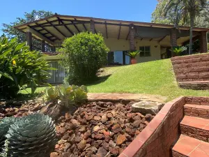 5 Bedroom House to Rent in Greystone Park
