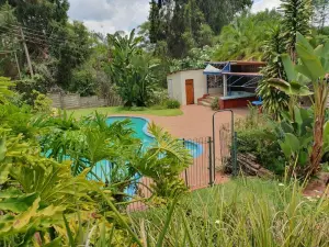 5 Bedroom House to Rent in Greystone Park