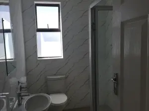 3 Bedroom Cottage/Garden Flat to Rent in Hatfield