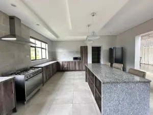 4 Bedroom House to Rent in Borrowdale