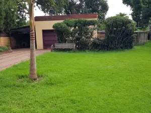 4 Bedroom House to Rent in Alexandra Park