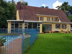 4 Bedroom House to Rent in Alexandra Park