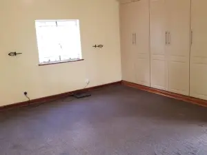 4 Bedroom House to Rent in Alexandra Park