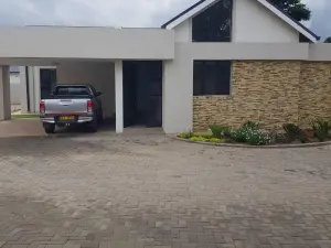 Townhouse/Complex/Cluster to Rent