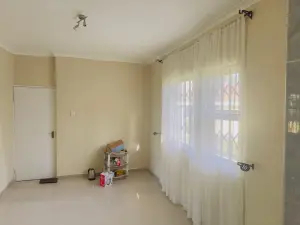 Townhouse/Complex/Cluster to Rent in Greendale