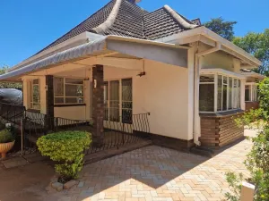 4 Bedroom House to Rent in Borrowdale