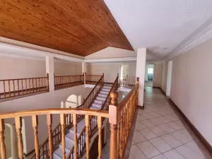 5 Bedroom House to Rent in Glen Lorne