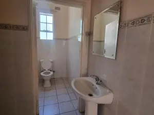 5 Bedroom House to Rent in Glen Lorne