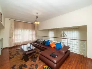 4 Bedroom House to Rent in Helensvale