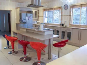 4 Bedroom House to Rent in Helensvale