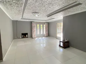 3 Bedroom House to Rent in Zimre Park