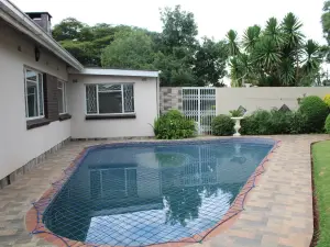 4 Bedroom House to Rent in Upper Hillside