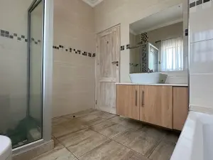 Townhouse/Complex/Cluster to Rent in Quinnington