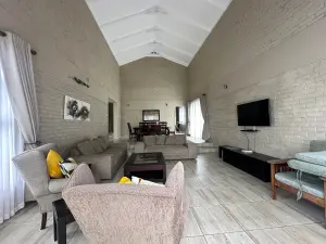 Townhouse/Complex/Cluster to Rent in Quinnington