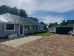 Commercial Property to Rent in Eastlea