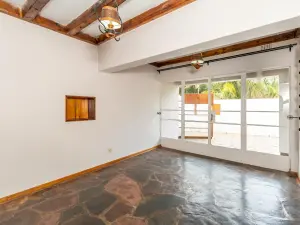 3 Bedroom House to Rent in Greystone Park