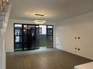 Townhouse/Complex/Cluster to Rent in Borrowdale