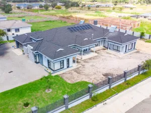 Boulders Estate