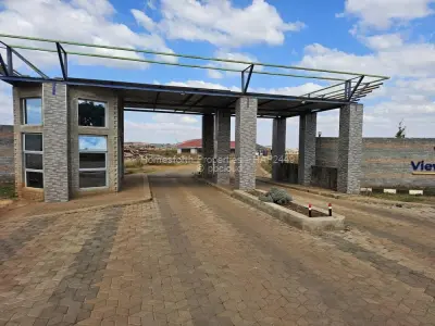 Stand for Sale in Dawnview Park