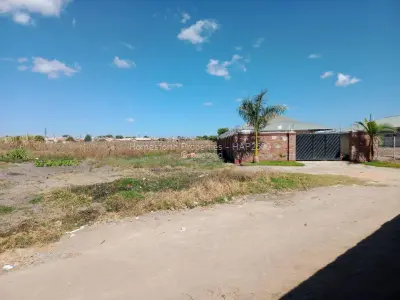 Stand for Sale in Epworth