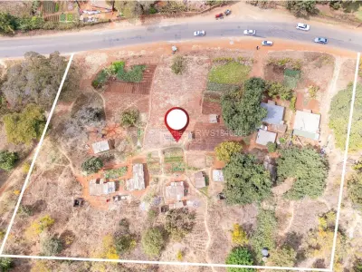 Commercial Stand for Sale in Borrowdale