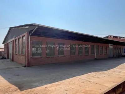 Well Located Property On Plumtree Road, Bulawayo.