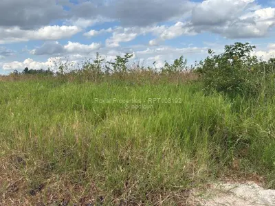 Residential Stand for Sale in Pomona