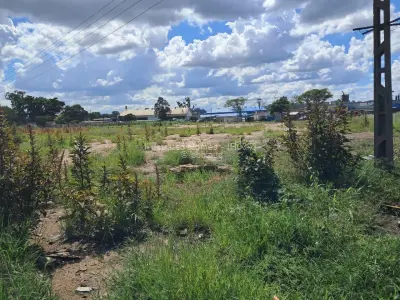 Commercial Stand for Sale in Waterfalls