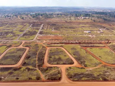 Residential Stand for Sale in Pomona