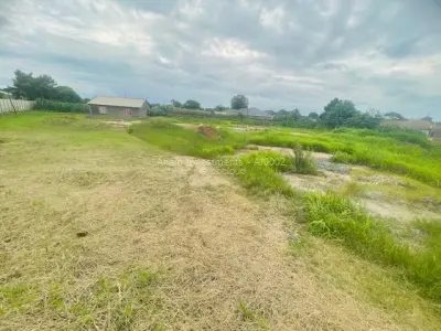 Residential Stand for Sale in Norton