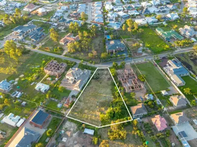 Residential Stand for Sale in Arlington