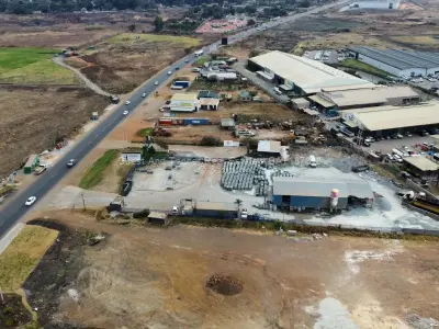 Commercial Stand for Sale in Pomona