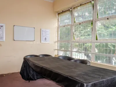 SINGLE OFFICE AVAILABLE FOR RENT IN CBD