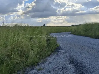 Residential Stand for Sale in Southview Park