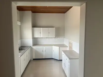 Neat Spacious  1bed Apartment