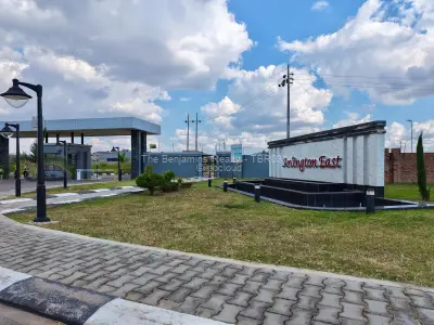 Residential Stand for Sale in Arlington