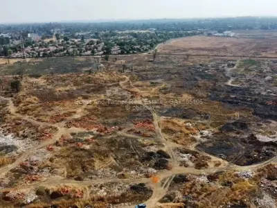 Commercial Stand for Sale in Borrowdale