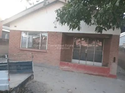 For Sale: House In Manyame Park