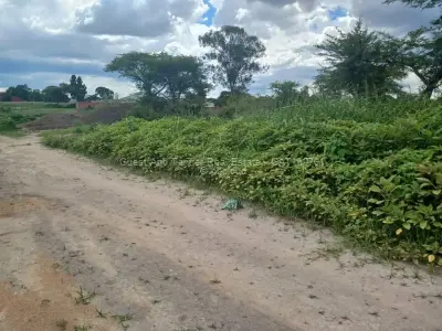 Commercial Stand for Sale in Waterfalls