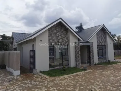 RECENTLY BUILT TOWNHOUSE IN BORROWDALE WEST