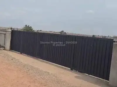 Commercial Stand for Sale in Ruwa