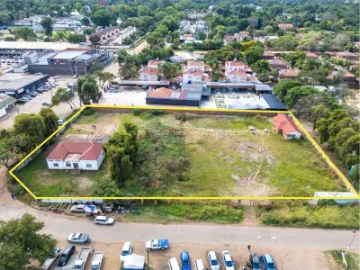 Commercial Stand for Sale in Newlands