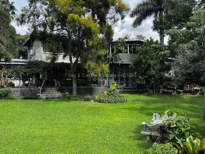 BEAUTIFUL & VERSATILE PROPERTY FOR SALE