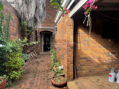 Comfortable Double-Storey Living In Ascot!