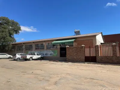 Business & Executive Home  In Belmont And Burnside