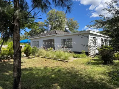 Family Home In The Heart Of Burnside!